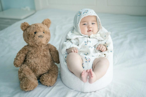 东明宝宝吃不饱母乳的症状